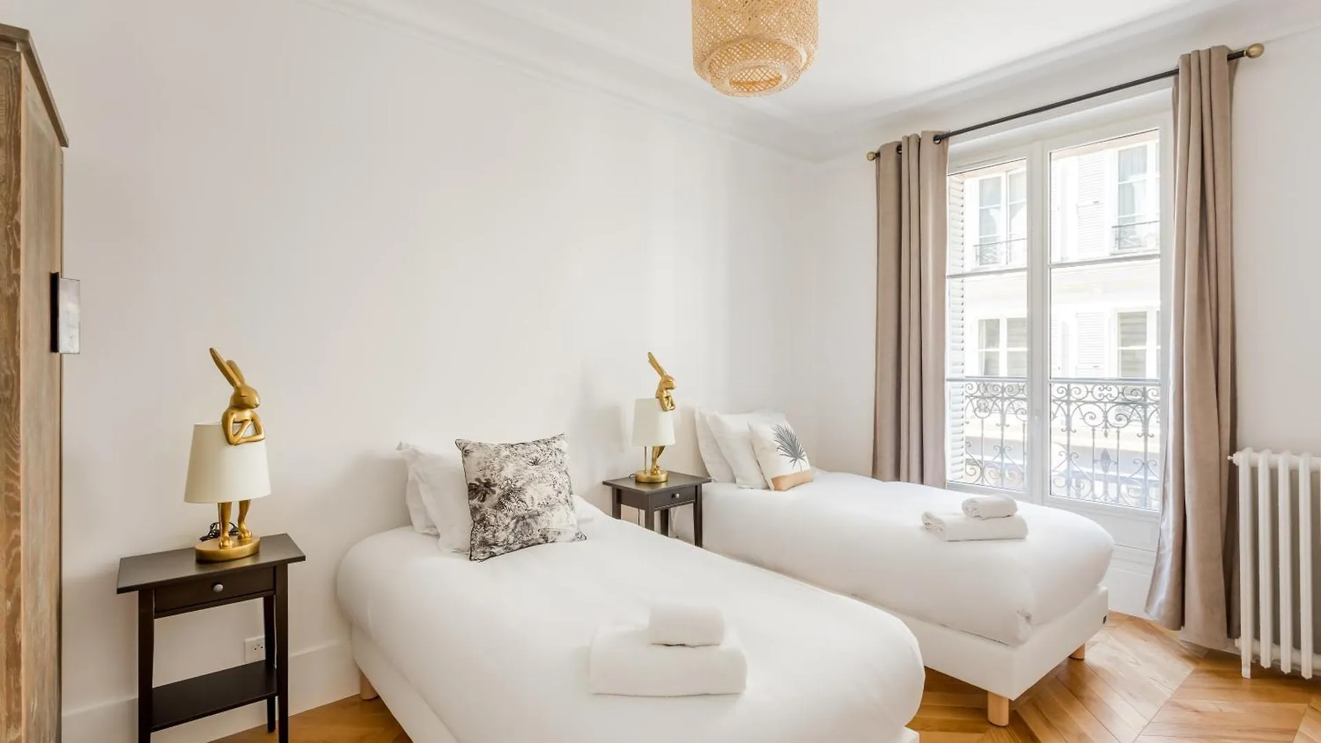 The Black Swan Paris Apartamento